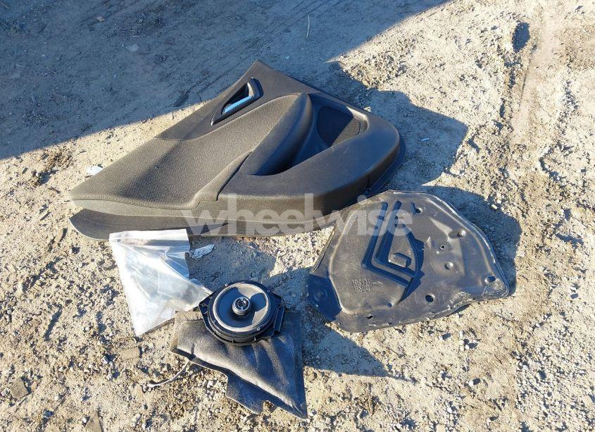 Photo 12 of 2016 Chevrolet Malibu LS (VIN 1G1ZB5ST0GF346555)