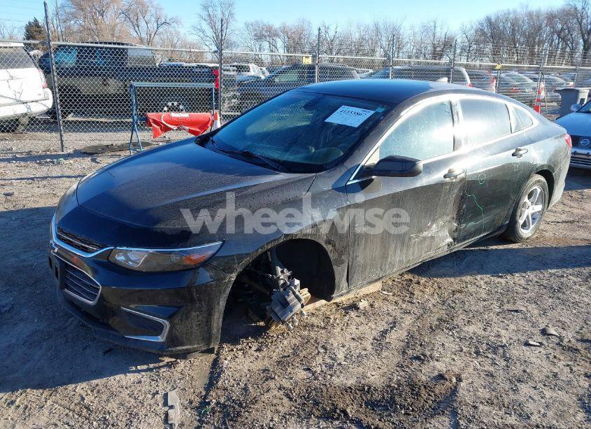 Photo 2 of 2016 Chevrolet Malibu LS (VIN 1G1ZB5ST0GF346555)