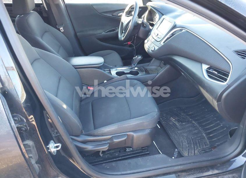 Photo 5 of 2016 Chevrolet Malibu LS (VIN 1G1ZB5ST0GF346555)