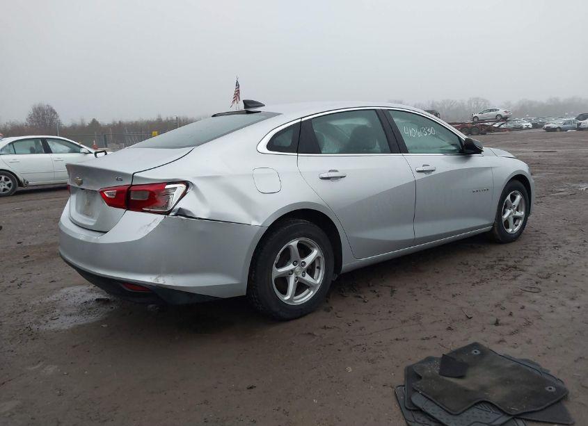 Photo 4 of 2016 Chevrolet Malibu LS (VIN 1G1ZB5ST0GF352081)