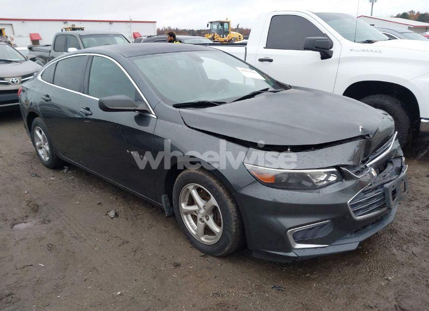 2017 Chevrolet Malibu LS (VIN 1G1ZB5ST0HF100543) main photo