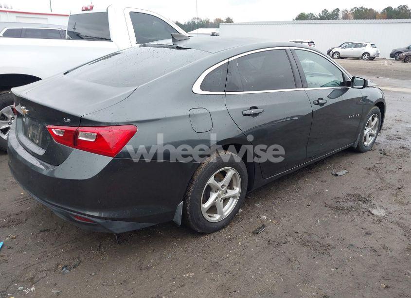 Photo 4 of 2017 Chevrolet Malibu LS (VIN 1G1ZB5ST0HF100543)