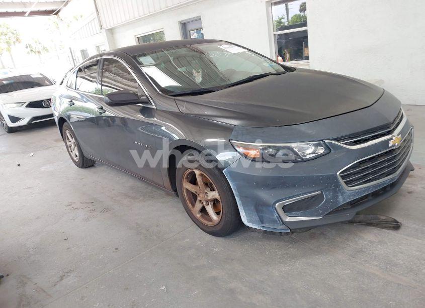 2017 Chevrolet Malibu LS (VIN 1G1ZB5ST0HF169734) main photo