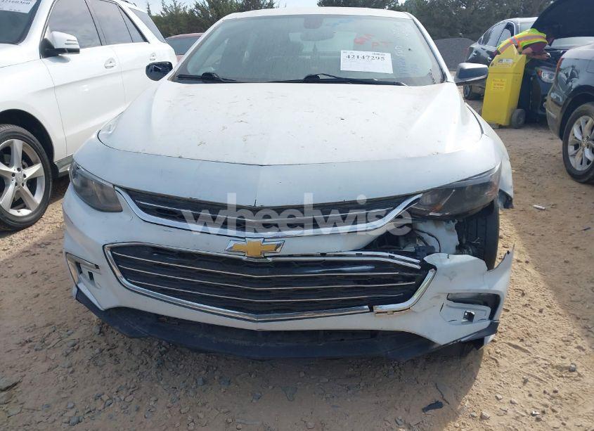 Photo 13 of 2017 Chevrolet Malibu LS (VIN 1G1ZB5ST0HF177929)