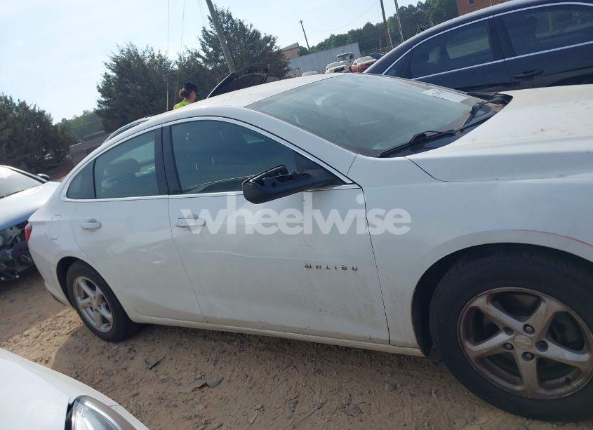 Photo 14 of 2017 Chevrolet Malibu LS (VIN 1G1ZB5ST0HF177929)