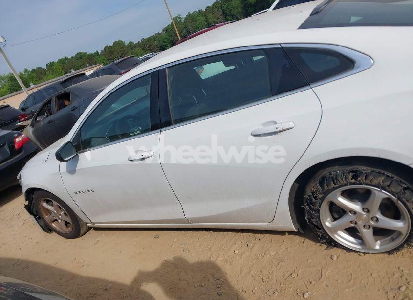 Photo 15 of 2017 Chevrolet Malibu LS (VIN 1G1ZB5ST0HF177929)