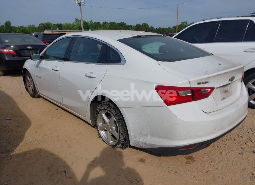 Photo 3 of 2017 Chevrolet Malibu LS (VIN 1G1ZB5ST0HF177929)