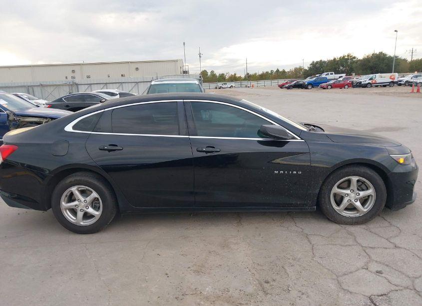 Photo 13 of 2017 Chevrolet Malibu LS (VIN 1G1ZB5ST0HF182063)