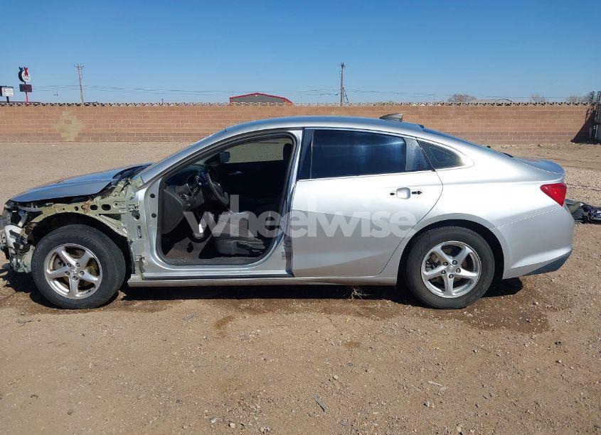 Photo 15 of 2017 Chevrolet Malibu LS (VIN 1G1ZB5ST0HF182516)