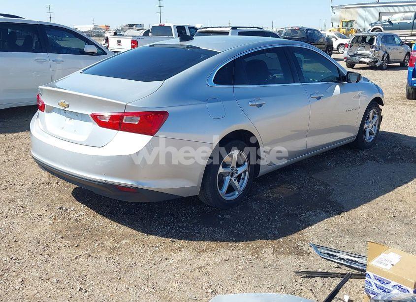 Photo 4 of 2017 Chevrolet Malibu LS (VIN 1G1ZB5ST0HF182516)