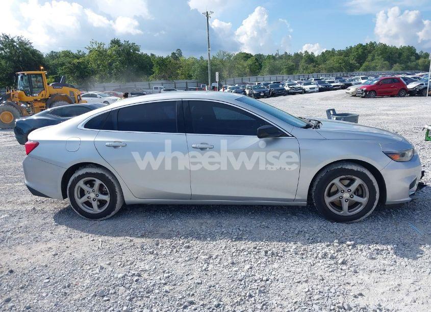 Photo 13 of 2017 Chevrolet Malibu LS (VIN 1G1ZB5ST0HF197212)