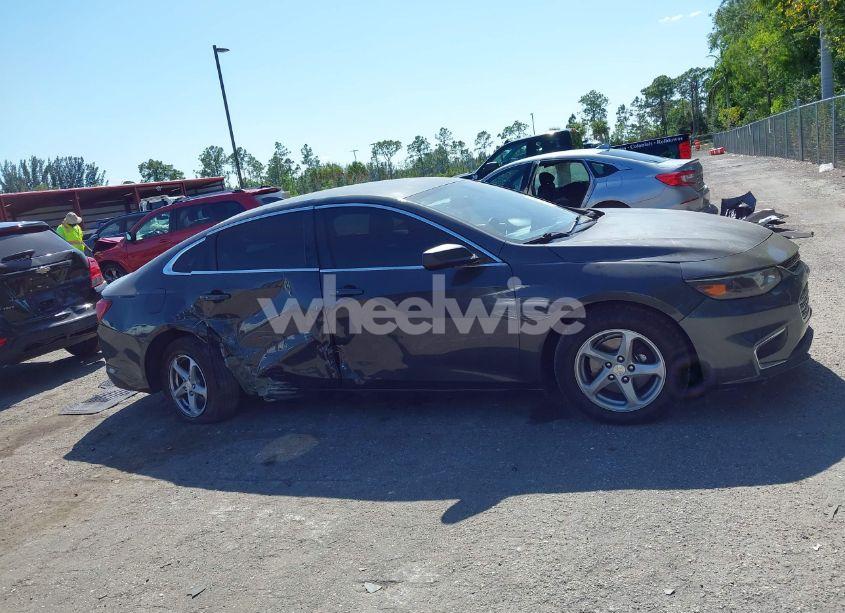 Photo 13 of 2017 Chevrolet Malibu LS (VIN 1G1ZB5ST0HF207706)