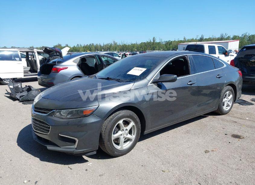 Photo 2 of 2017 Chevrolet Malibu LS (VIN 1G1ZB5ST0HF207706)