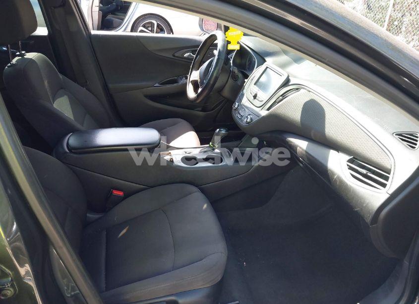 Photo 5 of 2017 Chevrolet Malibu LS (VIN 1G1ZB5ST0HF207706)