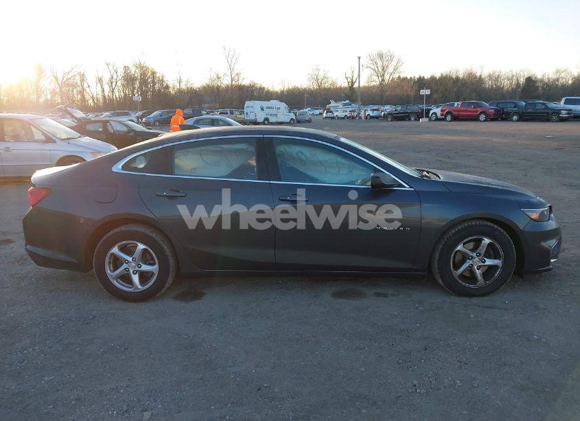 Photo 13 of 2017 Chevrolet Malibu LS (VIN 1G1ZB5ST0HF234369)