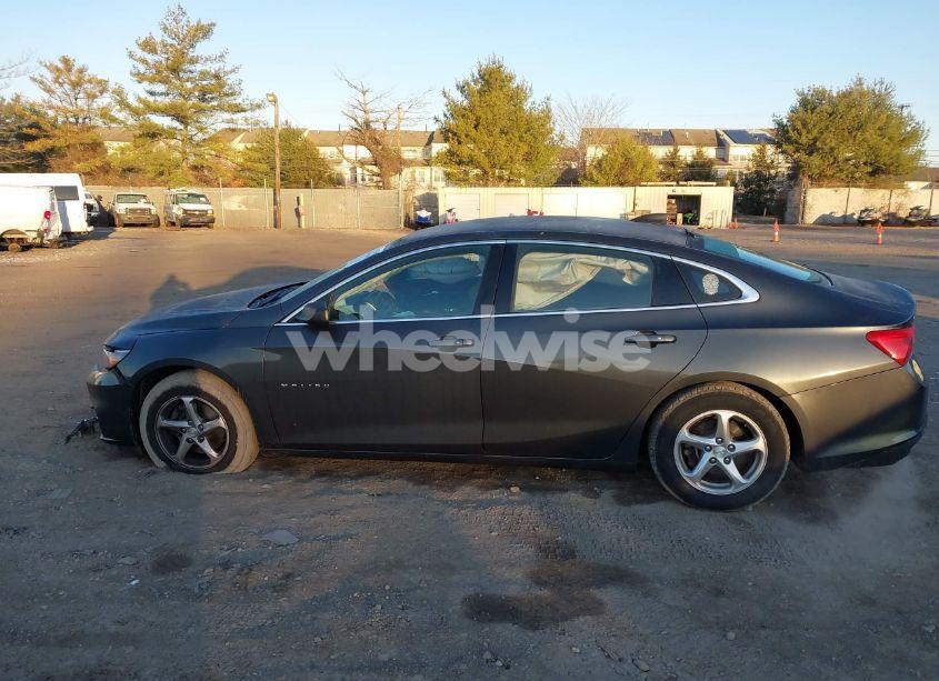Photo 14 of 2017 Chevrolet Malibu LS (VIN 1G1ZB5ST0HF234369)