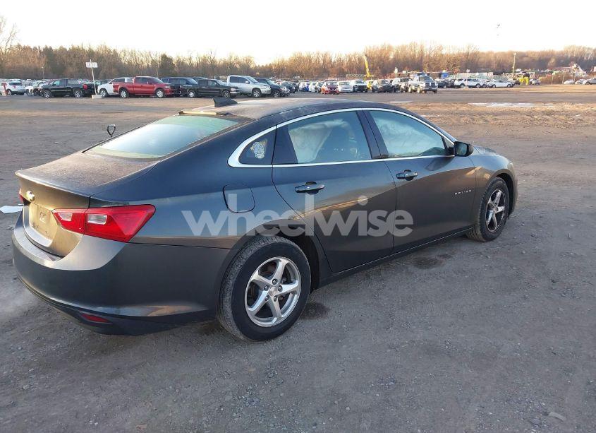 Photo 4 of 2017 Chevrolet Malibu LS (VIN 1G1ZB5ST0HF234369)