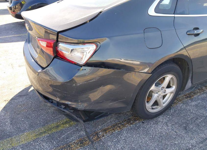 Photo 19 of 2017 Chevrolet Malibu LS (VIN 1G1ZB5ST0HF236770)