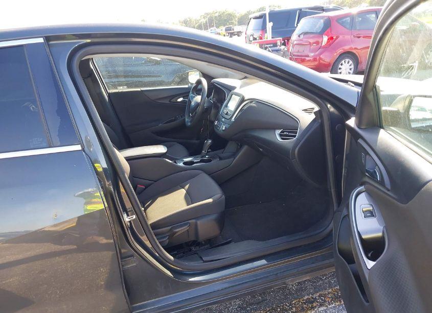 Photo 5 of 2017 Chevrolet Malibu LS (VIN 1G1ZB5ST0HF236770)