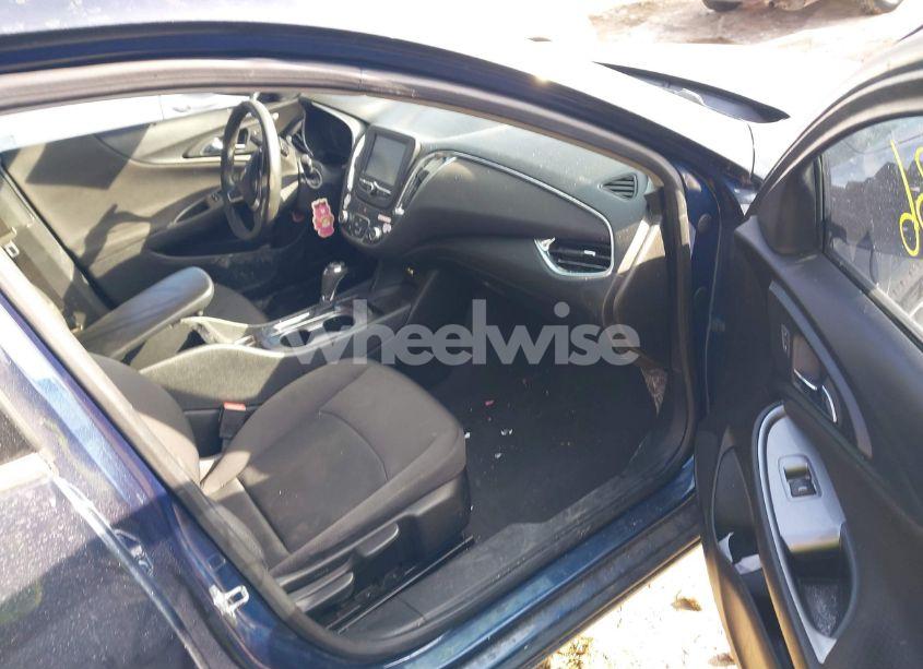 Photo 5 of 2017 Chevrolet Malibu LS (VIN 1G1ZB5ST0HF272359)