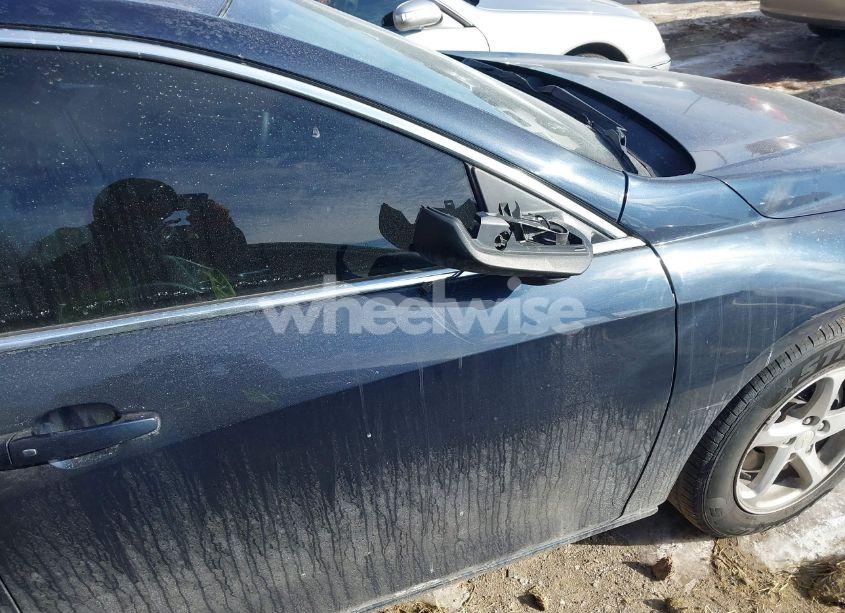 Photo 6 of 2017 Chevrolet Malibu LS (VIN 1G1ZB5ST0HF272359)