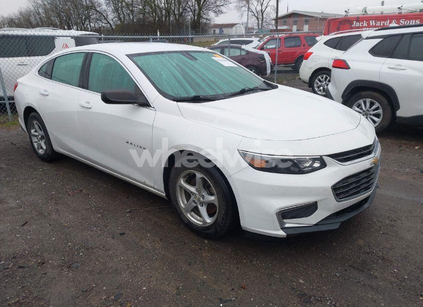 2018 Chevrolet Malibu 1LS (VIN 1G1ZB5ST0JF187690) main photo