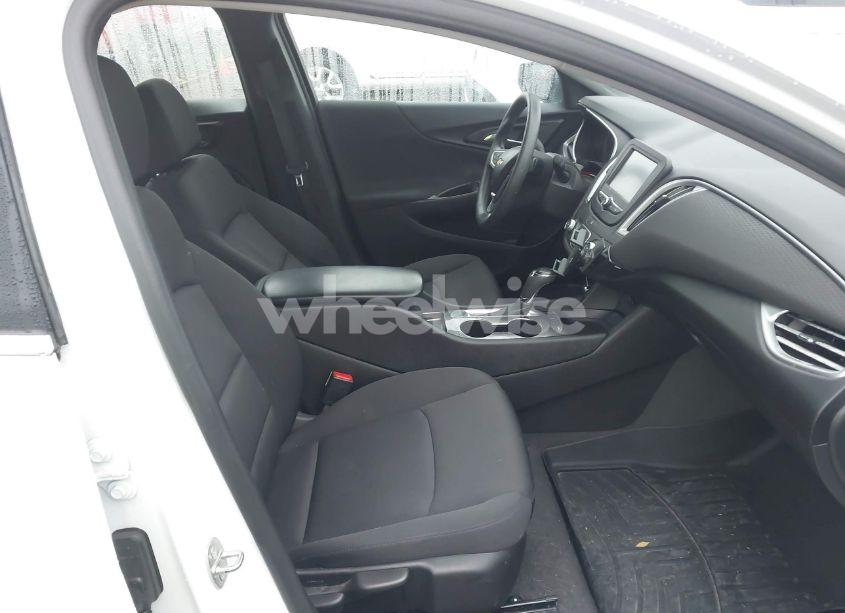 Photo 5 of 2018 Chevrolet Malibu 1LS (VIN 1G1ZB5ST0JF187690)