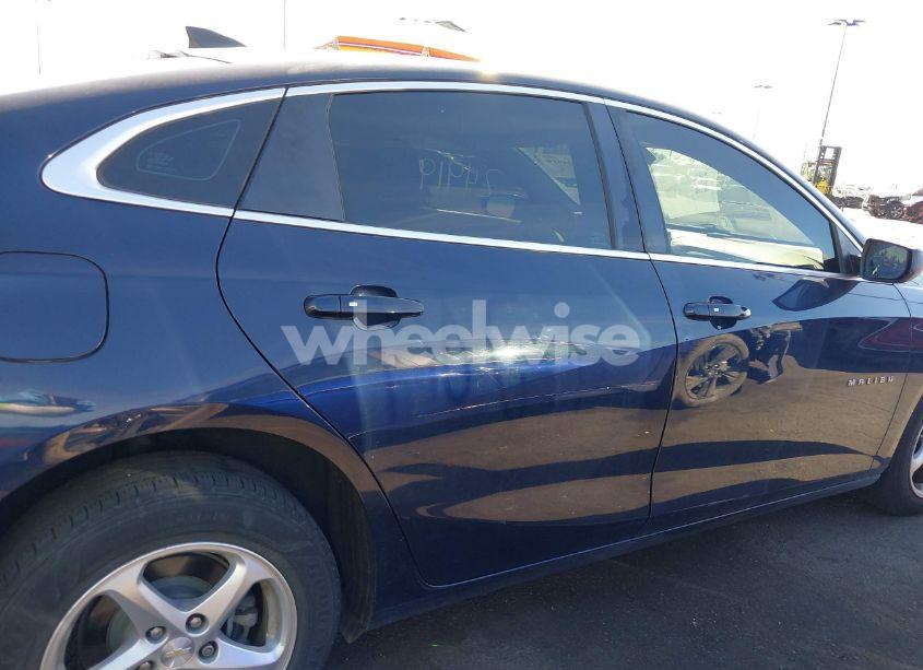 Photo 13 of 2018 Chevrolet Malibu 1LS (VIN 1G1ZB5ST0JF203564)