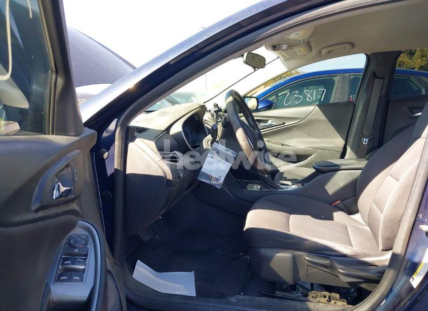 Photo 5 of 2018 Chevrolet Malibu 1LS (VIN 1G1ZB5ST0JF203564)