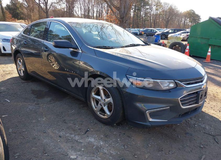 2018 Chevrolet Malibu 1LS (VIN 1G1ZB5ST0JF223586) main photo
