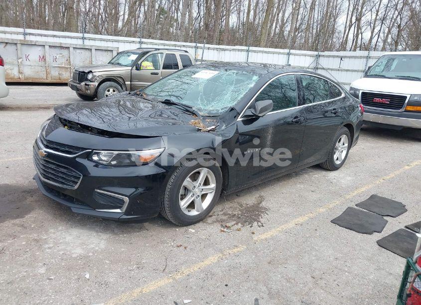 Photo 2 of 2018 Chevrolet Malibu 1LS (VIN 1G1ZB5ST0JF293394)