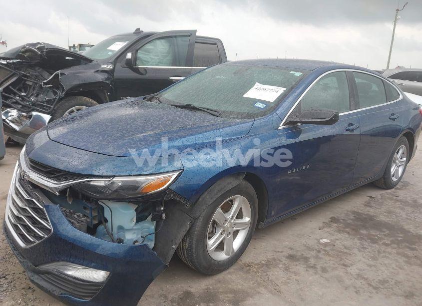 Photo 2 of 2019 Chevrolet Malibu 1LS (VIN 1G1ZB5ST0KF199341)