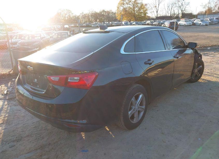 Photo 4 of 2019 Chevrolet Malibu 1LS (VIN 1G1ZB5ST0KF227090)