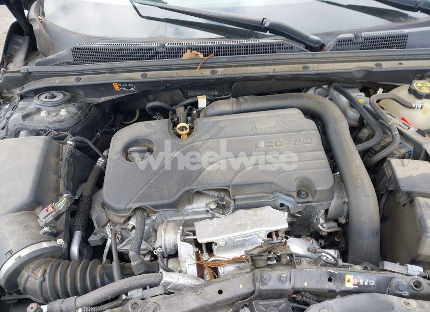 Photo 10 of 2020 Chevrolet Malibu FWD LS (VIN 1G1ZB5ST0LF013878)