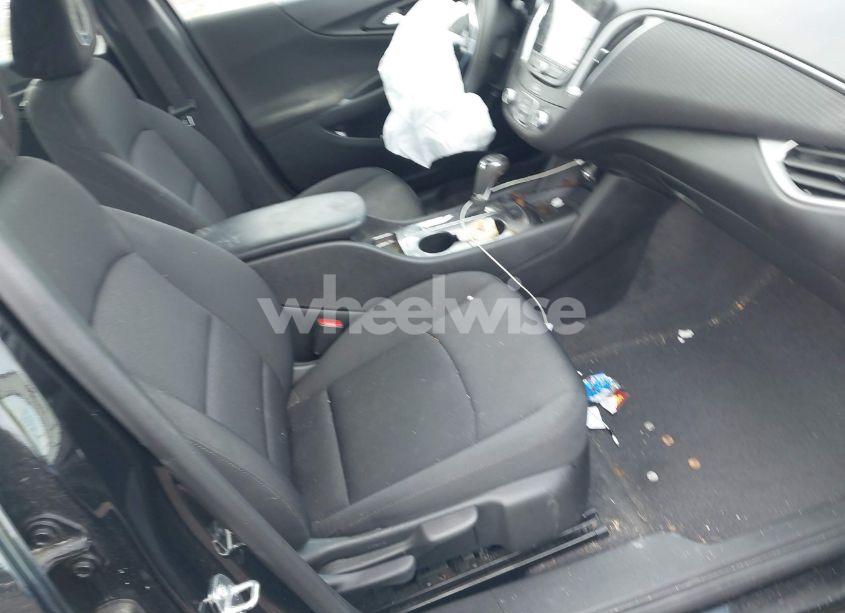 Photo 5 of 2020 Chevrolet Malibu FWD LS (VIN 1G1ZB5ST0LF013878)