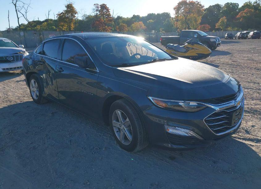 2020 Chevrolet Malibu FWD LS (VIN 1G1ZB5ST0LF027585) main photo