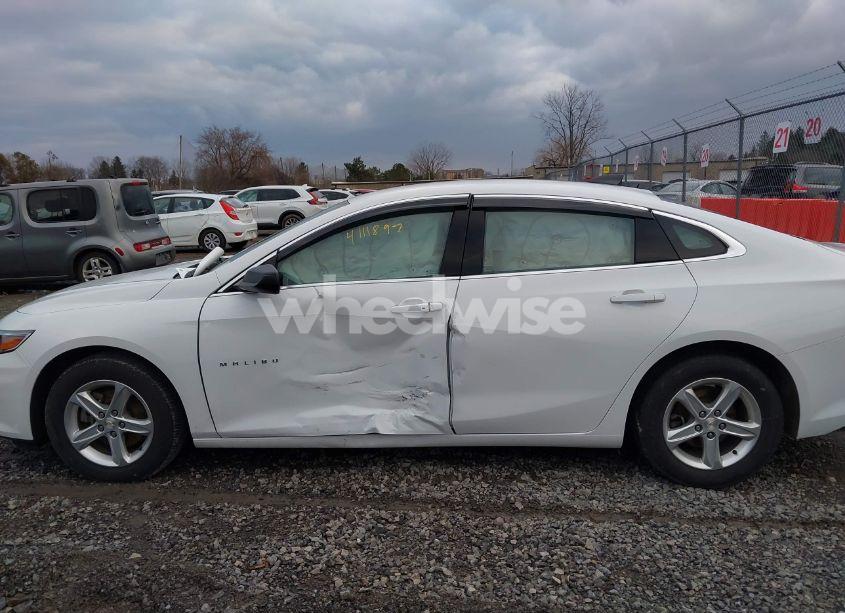 Photo 14 of 2020 Chevrolet Malibu FWD LS (VIN 1G1ZB5ST0LF120381)
