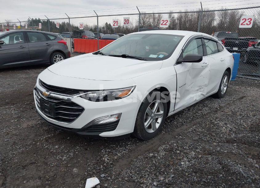 Photo 2 of 2020 Chevrolet Malibu FWD LS (VIN 1G1ZB5ST0LF120381)