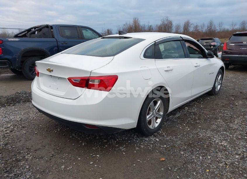 Photo 4 of 2020 Chevrolet Malibu FWD LS (VIN 1G1ZB5ST0LF120381)