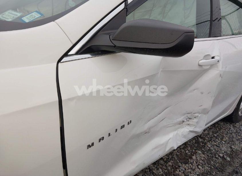 Photo 6 of 2020 Chevrolet Malibu FWD LS (VIN 1G1ZB5ST0LF120381)