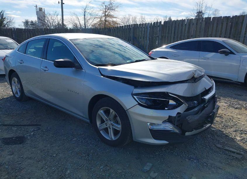 2021 Chevrolet Malibu FWD LS (VIN 1G1ZB5ST0MF023408) main photo