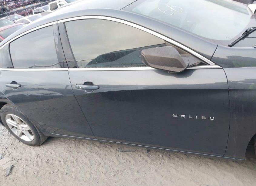 Photo 13 of 2021 Chevrolet Malibu FWD LS (VIN 1G1ZB5ST0MF049488)