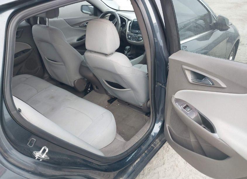 Photo 8 of 2021 Chevrolet Malibu FWD LS (VIN 1G1ZB5ST0MF049488)