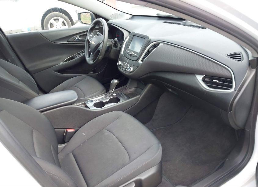 Photo 5 of 2016 Chevrolet Malibu LS (VIN 1G1ZB5ST1GF261174)