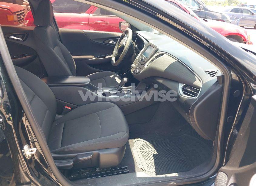 Photo 5 of 2016 Chevrolet Malibu LS (VIN 1G1ZB5ST1GF292456)