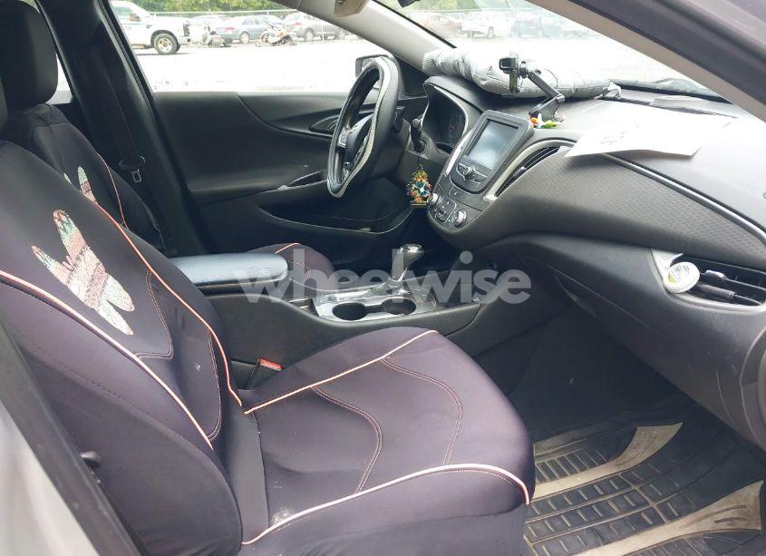 Photo 5 of 2016 Chevrolet Malibu LS (VIN 1G1ZB5ST1GF294448)