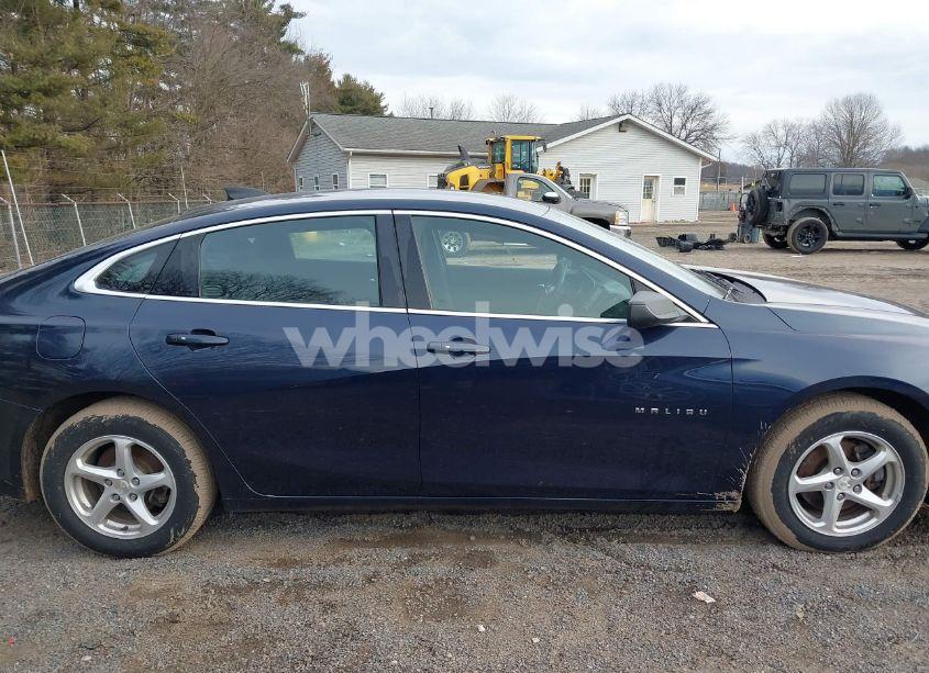 Photo 13 of 2016 Chevrolet Malibu LS (VIN 1G1ZB5ST1GF334463)