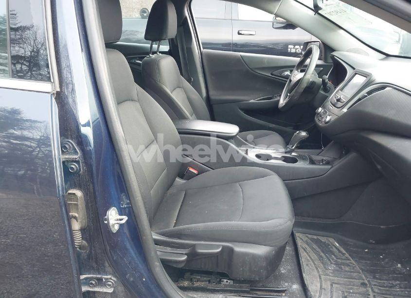 Photo 5 of 2016 Chevrolet Malibu LS (VIN 1G1ZB5ST1GF334463)