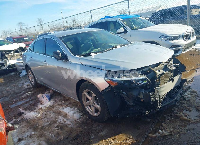 2017 Chevrolet Malibu LS (VIN 1G1ZB5ST1HF138881) main photo