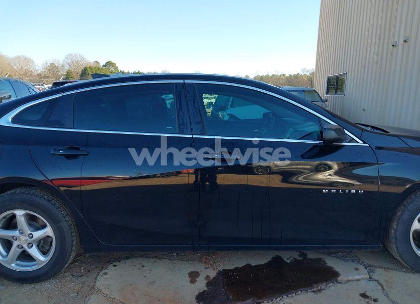 Photo 13 of 2017 Chevrolet Malibu LS (VIN 1G1ZB5ST1HF155468)